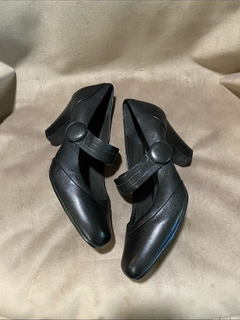 Black Mary Jane Block Heel Pumps with Button Strap